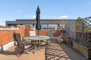 800 W Cornelia Ave, Chicago, IL 60657 - Photo 32