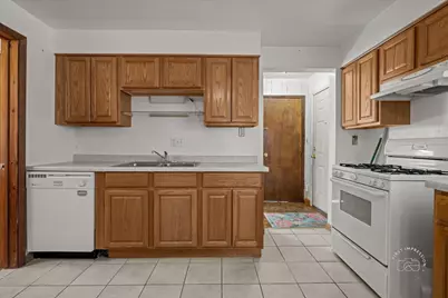 611 Pierce Street, Aurora, IL 60505 - Photo 8