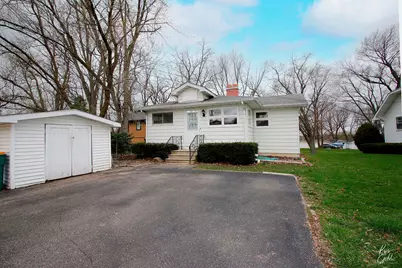 39271 N Lake Avenue, Lake Villa, IL 60046 - Photo 1