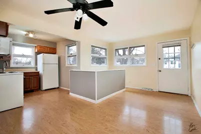 39271 N Lake Avenue, Lake Villa, IL 60046 - Photo 4