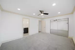 645 Grove Dr, Buffalo Grove, IL 60089 - Photo 12