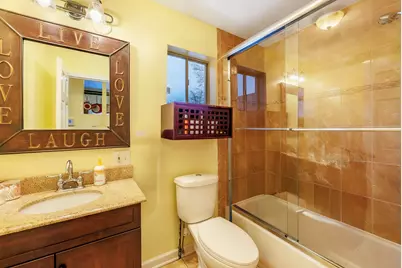 7412 S Phillips Avenue, Chicago, IL 60649 - Photo 10