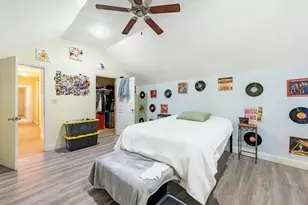 7412 S Phillips Ave, Chicago, IL 60649 - Photo 16