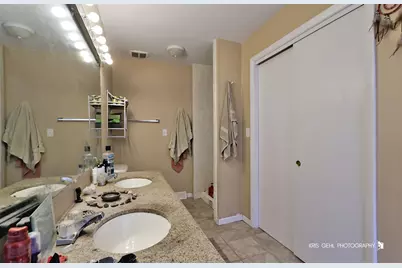 33312 N Lone Rock Road, Grayslake, IL 60030 - Photo 12