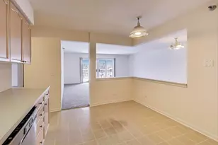 7021 W Touhy Ave, Niles, IL 60714 - Photo 10