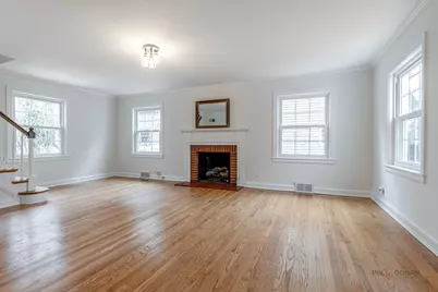 305 S George Street, Mount Prospect, IL 60056 - Photo 12