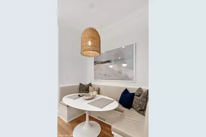 658 W Melrose Street #1, Chicago, IL 60657 - Photo 8