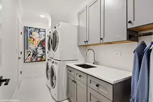 658 W Melrose St, Chicago, IL 60657 - Photo 20