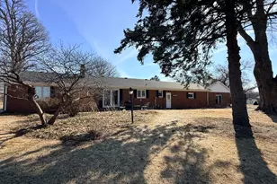 102 W Oak Ln, Lamoille, IL 61330 - Photo 6