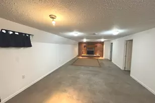 102 W Oak Ln, Lamoille, IL 61330 - Photo 20