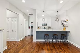 300 W Scott St, Chicago, IL 60610 - Photo 12