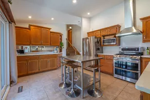 2210 Country Ct, Freeport, IL 61032 - Photo 8