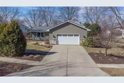 2210 Country Court, Freeport, IL 61032 - Photo 34