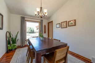 2210 Country Ct, Freeport, IL 61032 - Photo 6