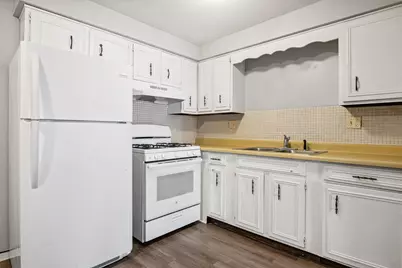 2500 Mark Thomas Lane #5B, Hanover Park, IL 60133 - Photo 8