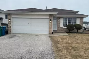 910 E 152nd Pl, Phoenix, IL 60426 - Photo 2