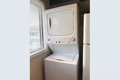 2S717 Winchester Circle #4, Warrenville, IL 60555 - Photo 8