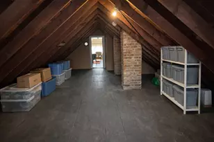 8748 S Marquette Ave, Chicago, IL 60617 - Photo 12