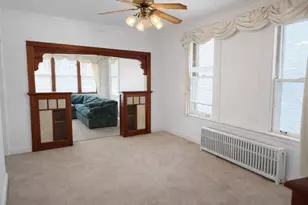 8748 S Marquette Ave, Chicago, IL 60617 - Photo 6