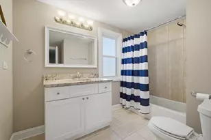 [Address not provided], Buffalo Grove, IL 60089 - Photo 18