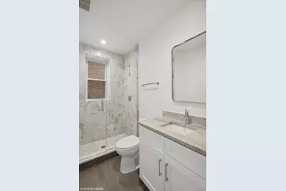 2229 W Augusta Boulevard, Chicago, IL 60622 - Photo 12