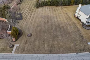 5N285 Prairie Lakes Blvd, Saint Charles, IL 60175 - Photo 2