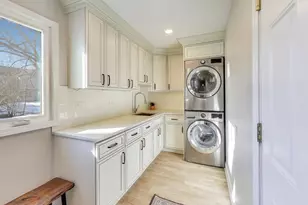 829 Heatherstone Dr, Schaumburg, IL 60173 - Photo 10