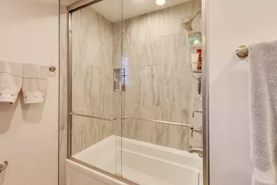 829 Heatherstone Drive, Schaumburg, IL 60173 - Photo 24