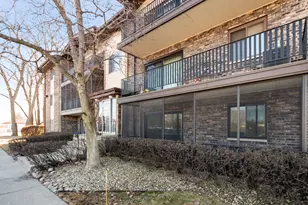 5003 W 135th St, Crestwood, IL 60418 - Photo 2