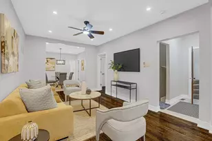 812 S Kilbourn Ave, Chicago, IL 60624 - Photo 8