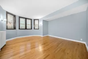 820 Washington Blvd, Oak Park, IL 60302 - Photo 2