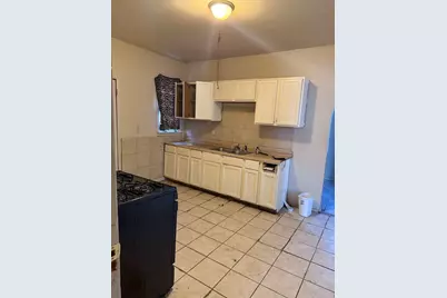 11715 S Wentworth Avenue, Chicago, IL 60628 - Photo 4