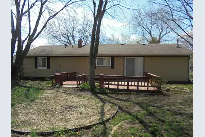 66 Barrow Drive, Crystal Lake, IL 60014 - Photo 2