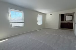 630 Cobblestone Ln, Buffalo Grove, IL 60089 - Photo 20