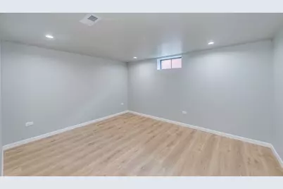 8837 Oketo Avenue, Morton Grove, IL 60053 - Photo 20