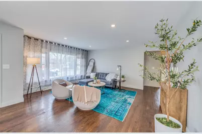 8837 Oketo Avenue, Morton Grove, IL 60053 - Photo 4