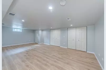 8837 Oketo Avenue, Morton Grove, IL 60053 - Photo 18