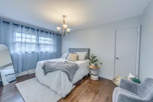 8837 Oketo Ave, Morton Grove, IL 60053 - Photo 12