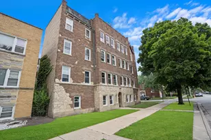 6254 N Whipple St, Chicago, IL 60659 - Photo 1