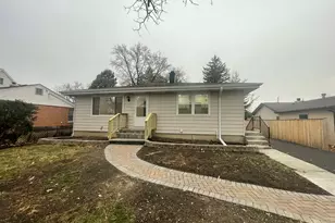 371 N Fairfield Ave, Lombard, IL 60148 - Photo 1