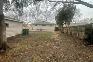 371 N Fairfield Ave, Lombard, IL 60148 - Photo 14