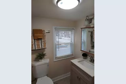 7655 S Clyde Avenue, Chicago, IL 60649 - Photo 14