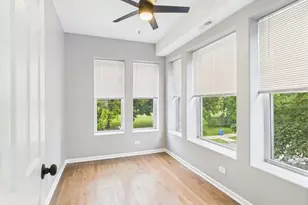 1729 E 67th St, Chicago, IL 60649 - Photo 8