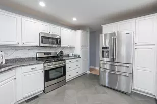 3425 Mouton Ct, Bourbonnais, IL 60914 - Photo 8