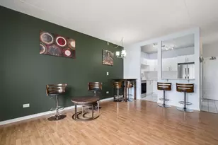 9098 W Terrace Dr, Niles, IL 60714 - Photo 12