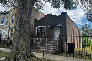 3039 W Flournoy St, Chicago, IL 60612 - Photo 1