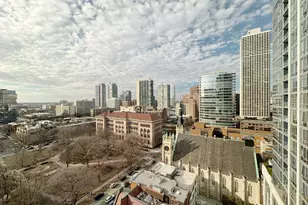 33 W Delaware Pl, Chicago, IL 60610 - Photo 12