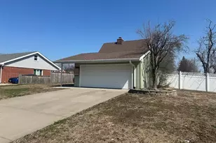 9843 Tulley Ave, Oak Lawn, IL 60453 - Photo 2