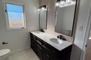 8925 Pheasant Lake Dr, Tinley Park, IL 60487 - Photo 14