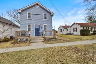 207 E Taylor St, Grant Park, IL 60940 - Photo 22